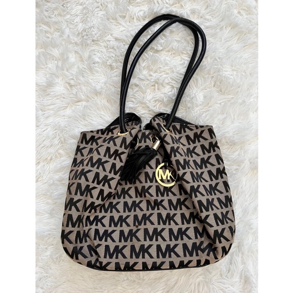 Michael Kors bag